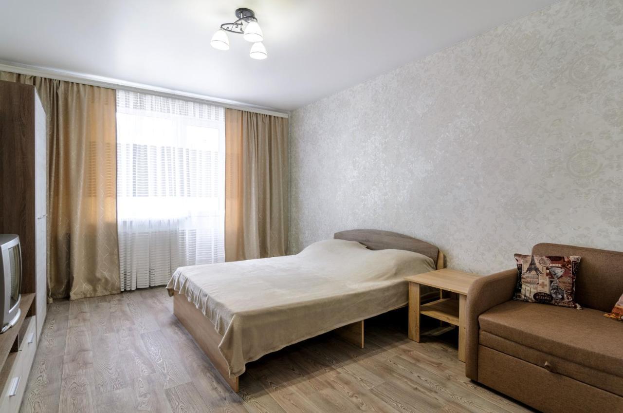 Flat in the city center Sumy Exteriör bild