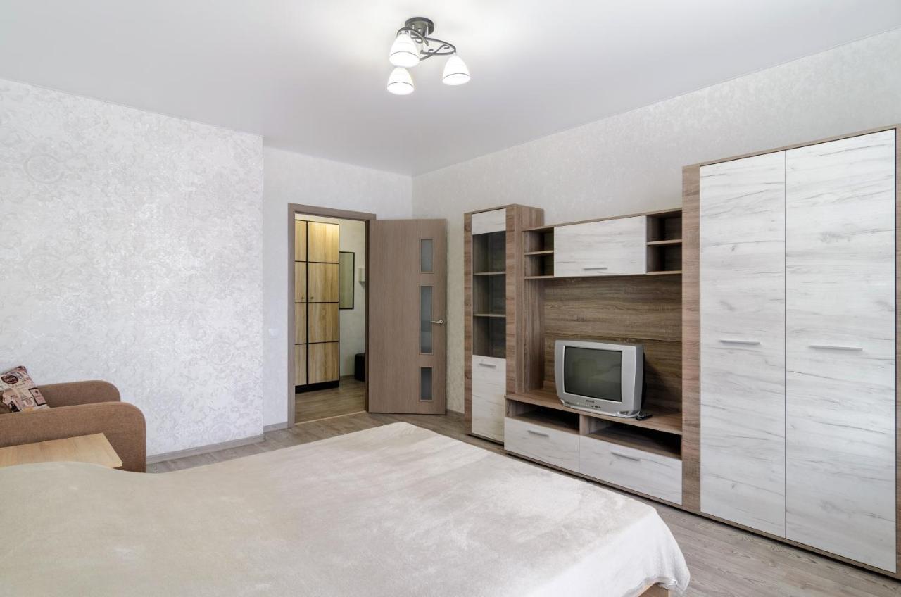 Flat in the city center Sumy Exteriör bild